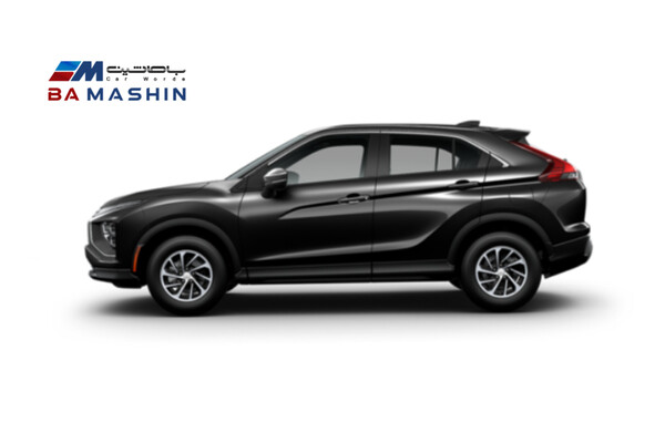 رونمایی از خودرو جدید میتسوبیشی در نمایشگاه تهران