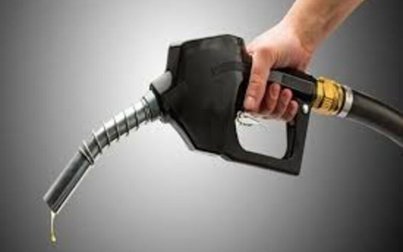 رد شایعات قیمت ثابت بنزین سوپر وارداتی-دی ماه 1403