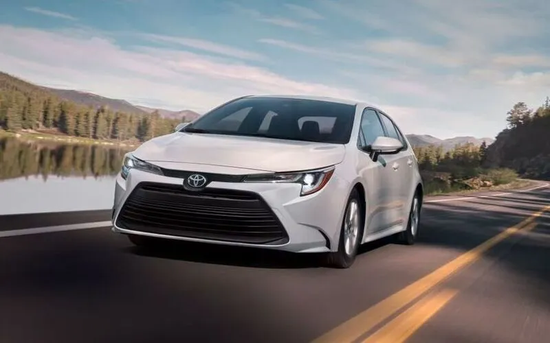 تازه‌ترین قیمت خودروهای وارداتی+ جدول- 31 تیر 1404