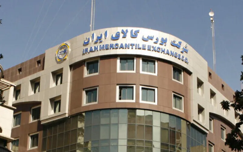 مخالفت وزارت صمت با عرضه خودرو در بورس کالا: دلایل و وضعیت فعلی- شهریور 1404