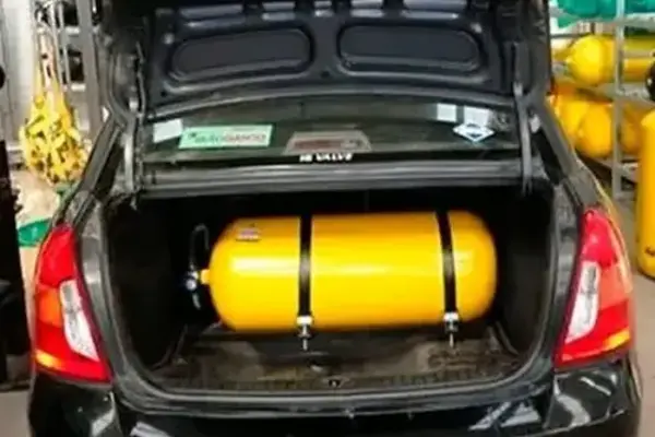 جزئیات جدید طرح تبدیل رایگان خودروهای بنزینی به دوگانه&zwnj;سوز | آذر ۱۴۰۴