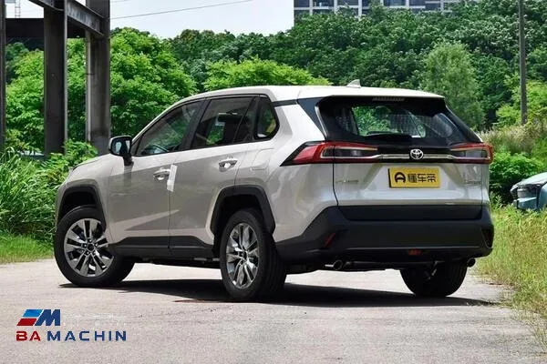 نمای عقب تویوتا وایلدلندر