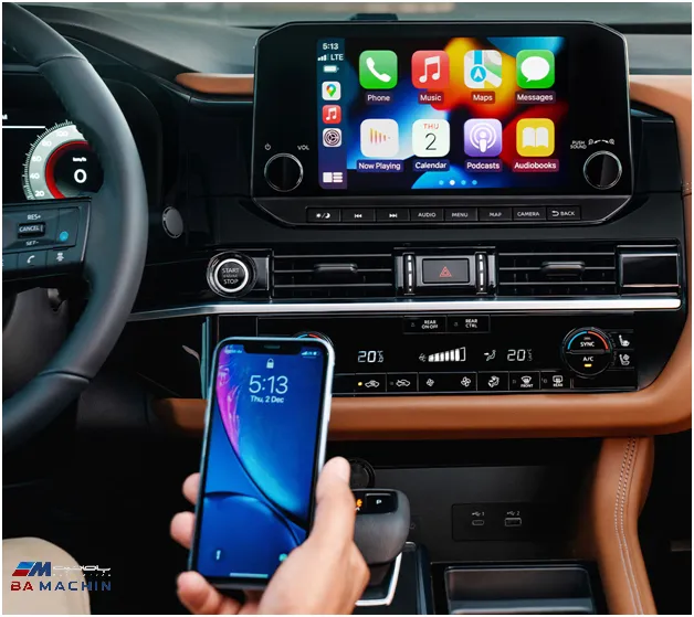 نمایشگر لمسی سیستم اطلاعات-سرگرمی نیسان پت&zwnj;فایندر 2025 با Apple CarPlay بی&zwnj;سیم فعال