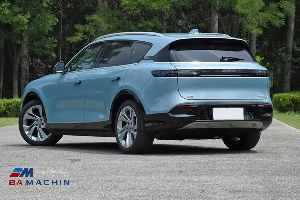 صندوق شیک و نمای عقب وویا فری مشابه خودروهای لوکس