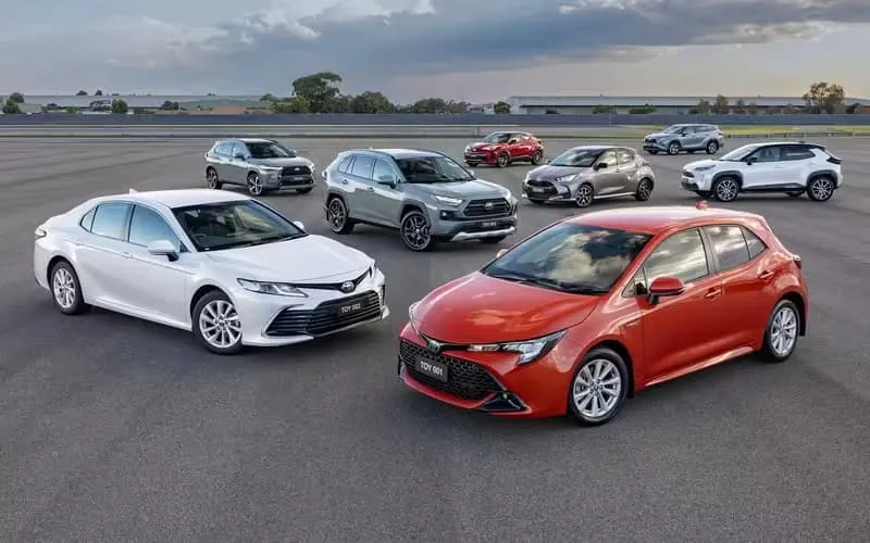 قیمت انواع خودروها در بازار- 19 مهر 1404