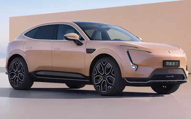 جدول قیمت خودروهای خارجی 30 مهر 1404؛ تویوتا و نیسان چند؟