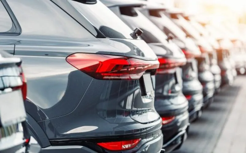 قیمت روز خودروهای خارجی ۲۶ آبان ۱۴۰۴ + جدول