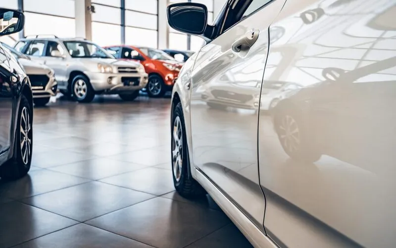 قیمت روز خودرو ۲۷ آبان ۱۴۰۴ | مزدا 3 با 300 میلیون افزایش+ جدول