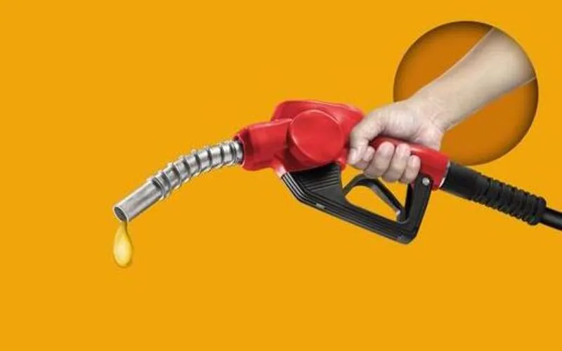 عرضه بنزین سوپر وارداتی در بورس انرژی از ۲ آذر با قیمت لیتری ۶۸ هزار تومان